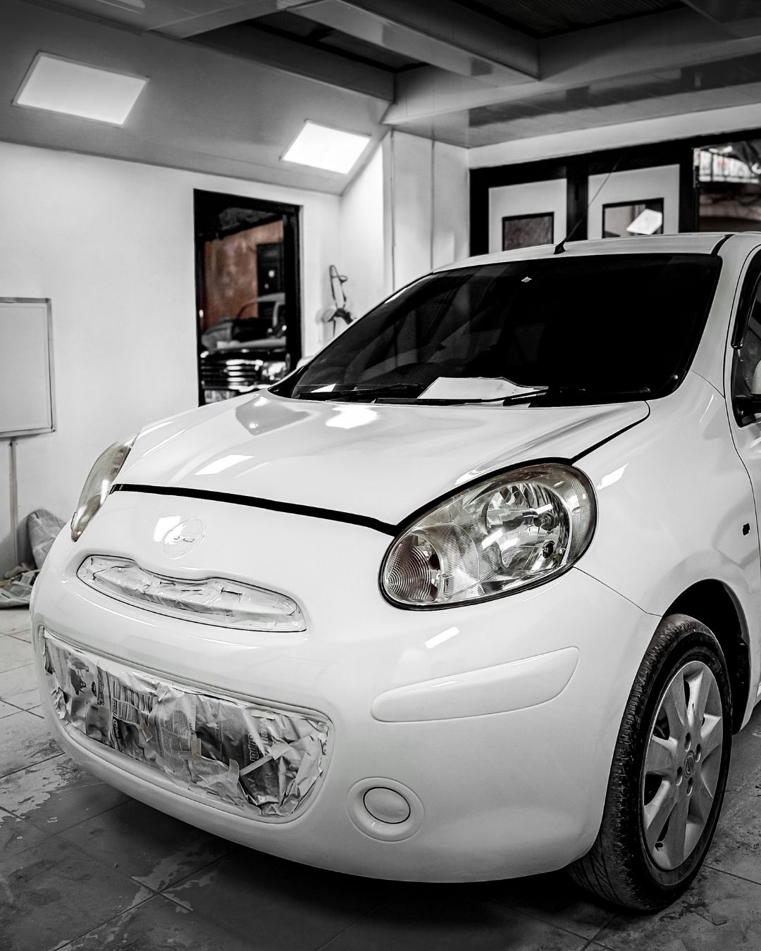 Konsultasi estimasi waktu proses cat ulang mobil full body bersama ahli di Zenith Motor Jogja.