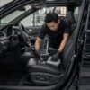 Detailing Interior Mobil